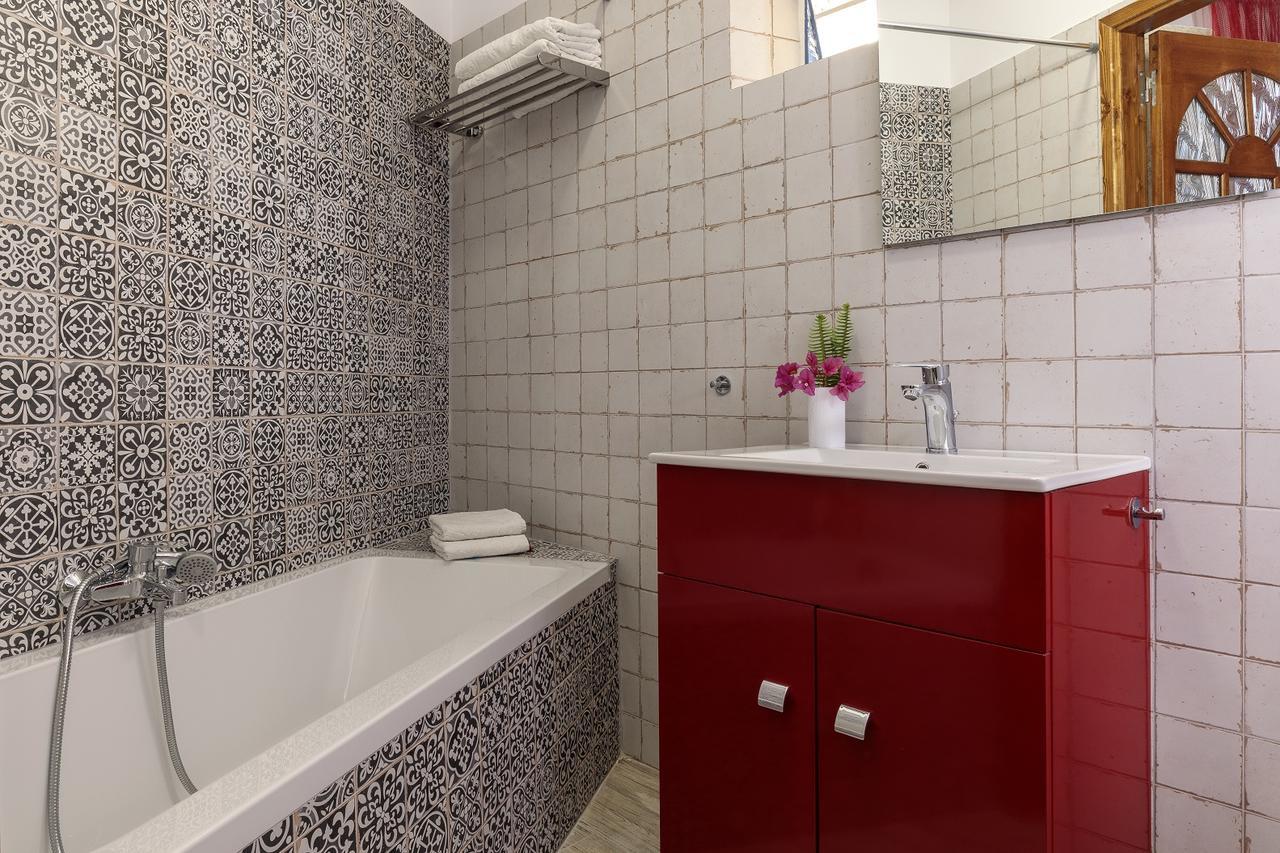Casita Del Sol Suites (Adults Only) Rhodes City Екстериор снимка