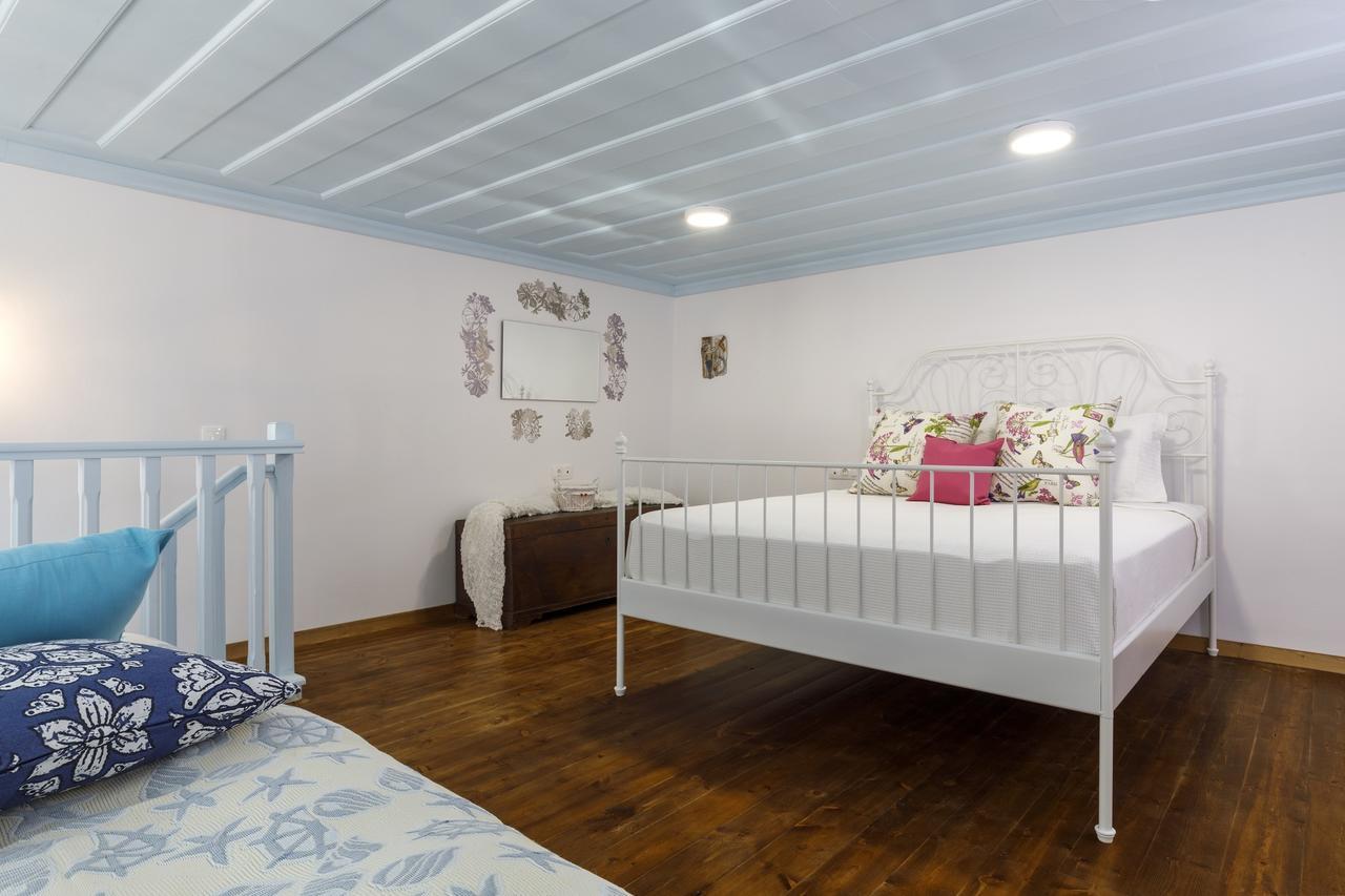 Casita Del Sol Suites (Adults Only) Rhodes City Екстериор снимка